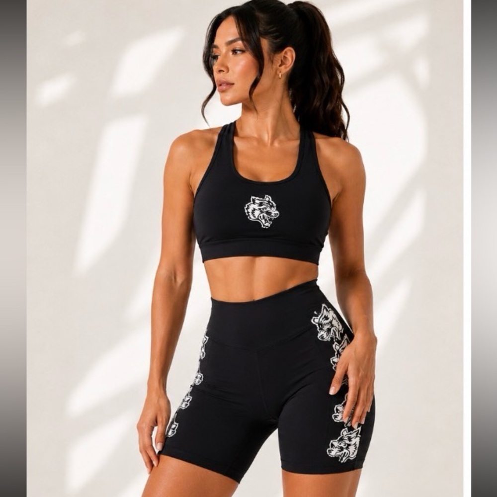 Darc Sport Black High-Waist Scrunch flattering, shaping bike Gym short S - Rare